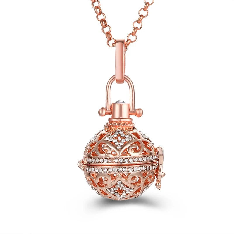 2020 beliebte Multi-Stile hohle Vintage-Halskette Schmuck Musik Ball Schwangerschaft Glocke Halskette Aroma ätherisches Öl Medaillon Anhänger