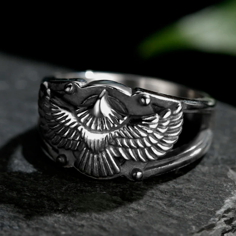 Edelstahl Männer Tier Ringe Fliegenden Adler Punk Rock Persönlichkeit für Männliche Freund Schmuck Kreativität Geschenk Anel Großhandel