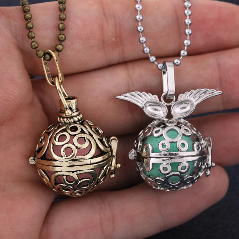2020 beliebte Multi-Stile hohle Vintage-Halskette Schmuck Musik Ball Schwangerschaft Glocke Halskette Aroma ätherisches Öl Medaillon Anhänger