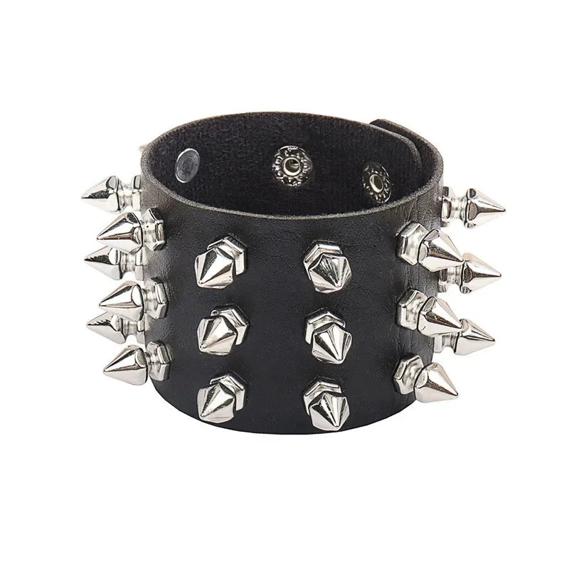 Neue breite Punk Chunky Rivet Leder Armreif Rock Reihen quadratische Nägel Armband einstellbare Größe Schmuck Armbänder & Armreif