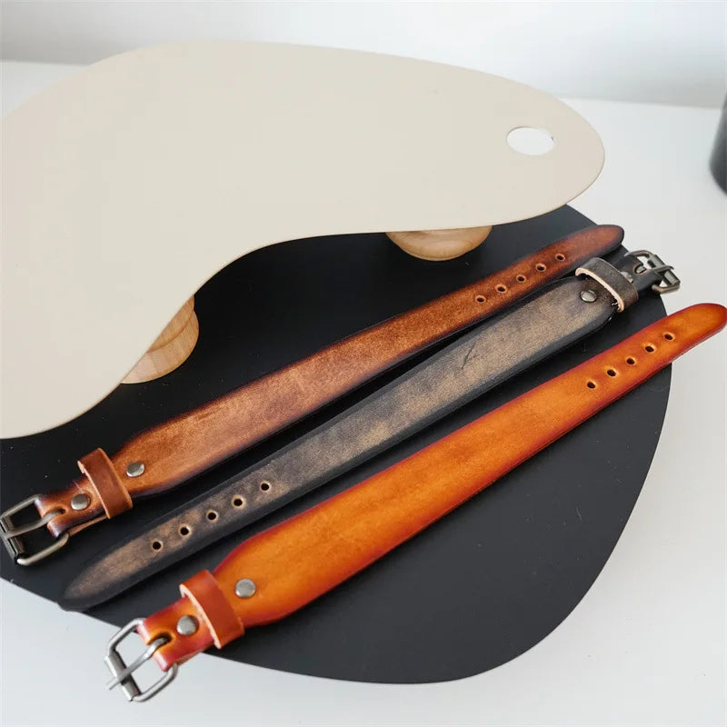 MKENDN Vintage pflanzlich gegerbtes Rindsleder-Manschettenarmband für Männer und Frauen, Punk-Armreif, geriebenes Distressed-Denim-farbiges Armband