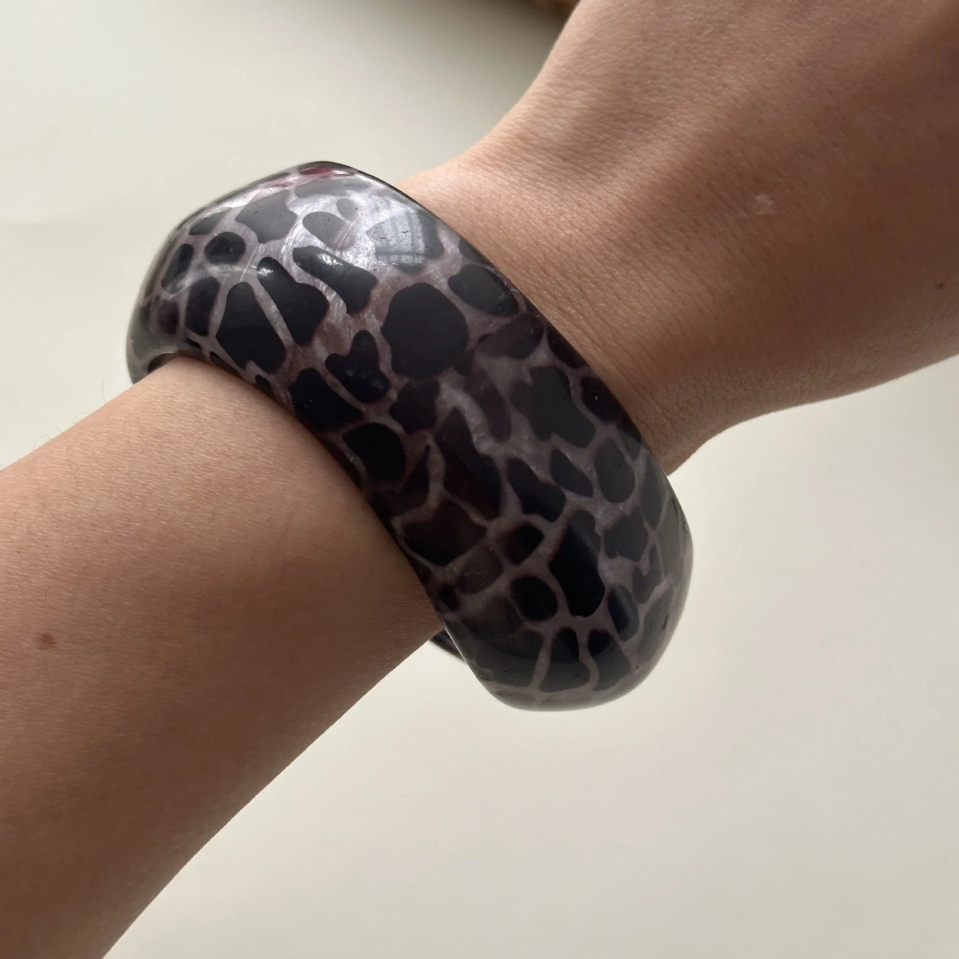 Vintage Punk Leopard Schwarz Holz Silber Farbe Metall Armreifen Mode Hip Hop Runde Geometrische Breite Armreifen Armbänder Handgelenk Schmuck