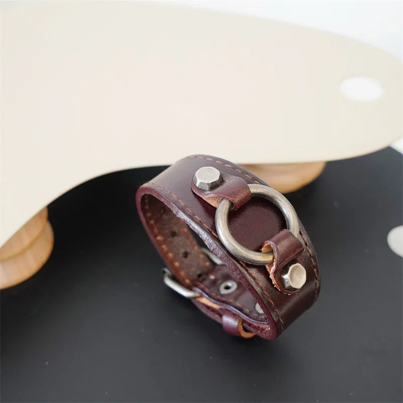 MKENDN Vintage pflanzlich gegerbtes Rindsleder-Manschettenarmband für Männer und Frauen, Punk-Armreif, geriebenes Distressed-Denim-farbiges Armband