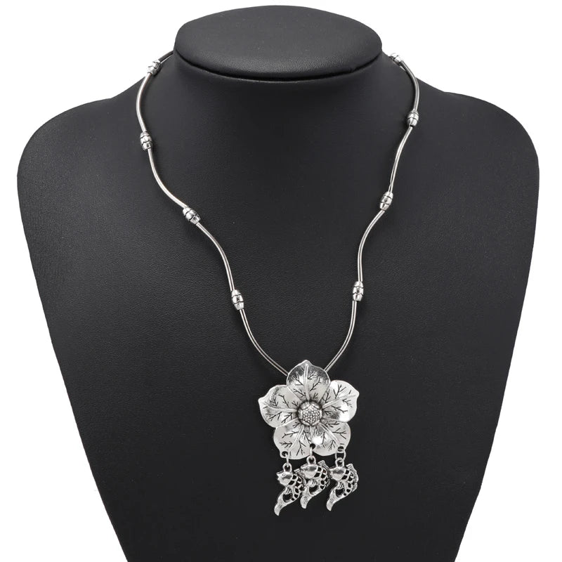 Ethnische Antike Silber Farbe Mond Choker Halsketten für Frauen Boho Türkis Halskette Mädchen Partei Schmuck Geschenke