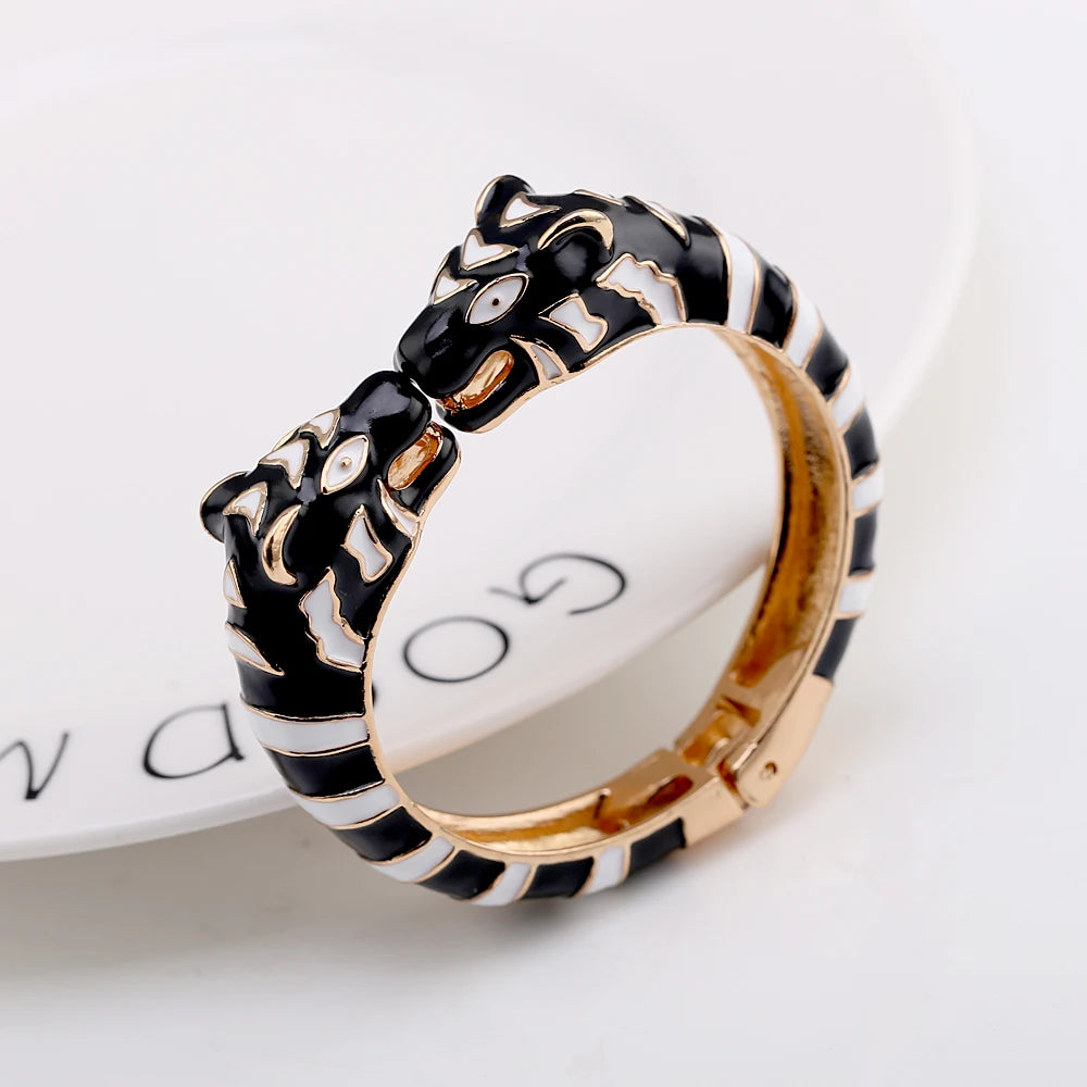 Kaymen neue Emaille bunte Tiger Armreif Manschette Armband für Frauen Mädchen Aussage mehrfarbige Mode Armreif Schmuck 15 Farben