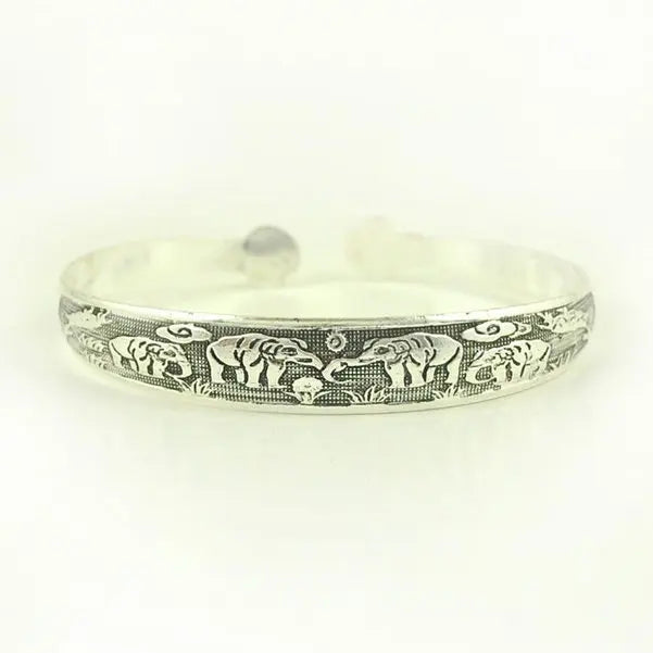 Neue Retro Manschette Armbänder tibetischen Silber Metall schnitzen Fisch Elefant Blume Armreifen Vintage Zigeuner Schmuck weibliche Geschenke