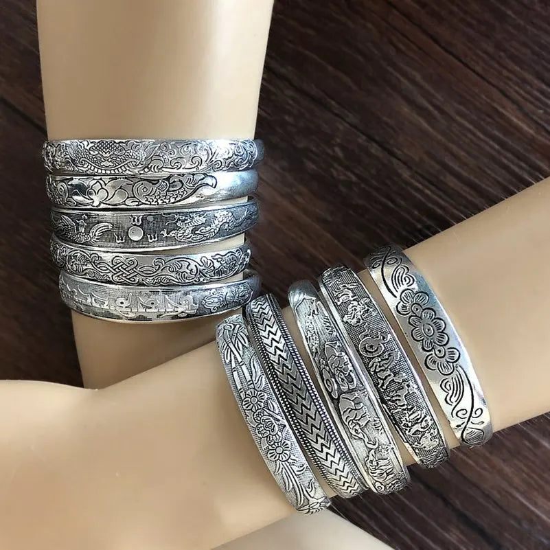Neue Retro Manschette Armbänder tibetischen Silber Metall schnitzen Fisch Elefant Blume Armreifen Vintage Zigeuner Schmuck weibliche Geschenke