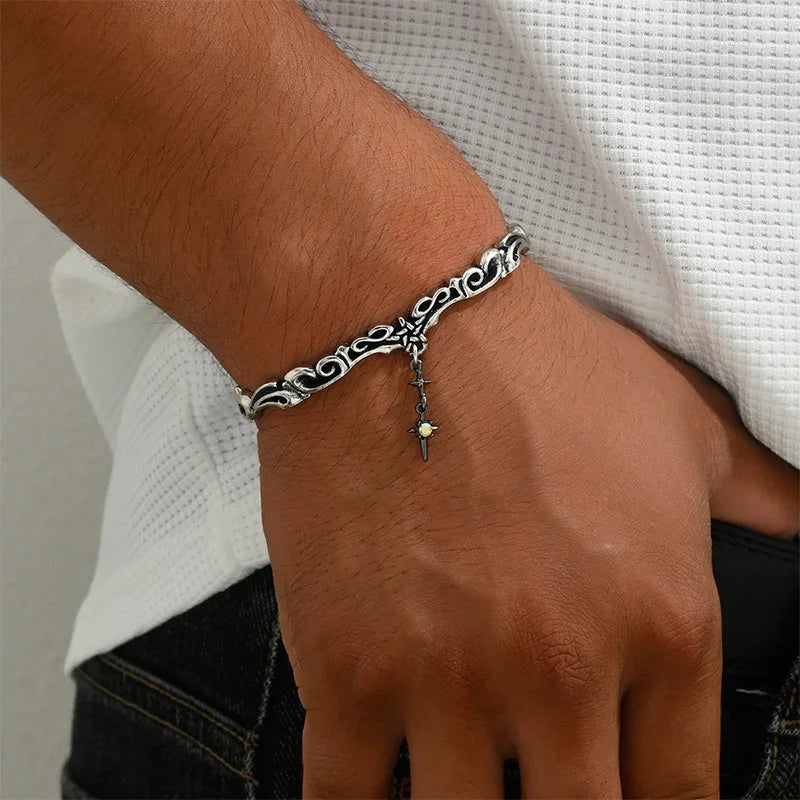 Bohemian Vintage Kreuz Charm Geschnitzte Manschette Armband Retro Silber Punk Einstellbare Offene Armreif für Frauen Gothic Schmuck Zubehör