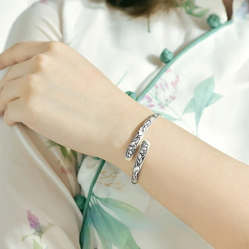 Vintage 925 Thai Silber Lotusblume Manschettenarmband für Frauen Om Mani Padme Hum Buddhismus Ethnischer verstellbarer Armreif Schmuck