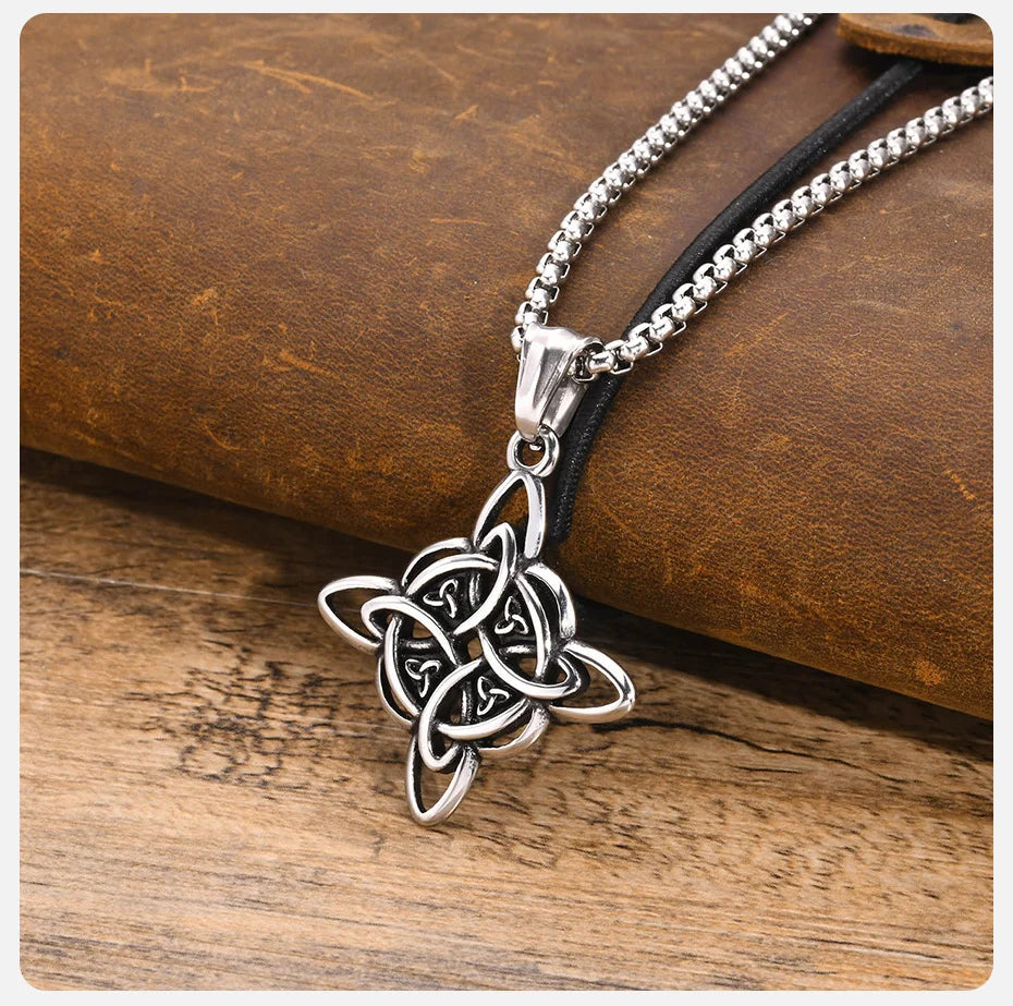 Vnox Vintage keltische Knoten-Halsketten für Männer und Frauen, nordischer Nord-Eur-Amulett-Anhänger aus Edelstahl, Triquetra-Hexenknoten-Kragen