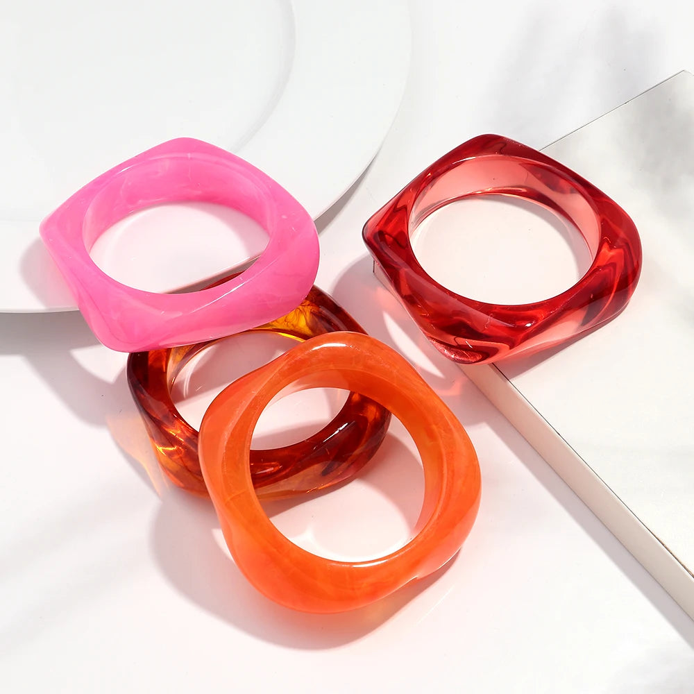 Vintage Acryl große bunte geometrische unregelmäßige Armreifen für Frauen trendige Harz breite Manschette Armreifen Armbänder 2025, Modeschmuck