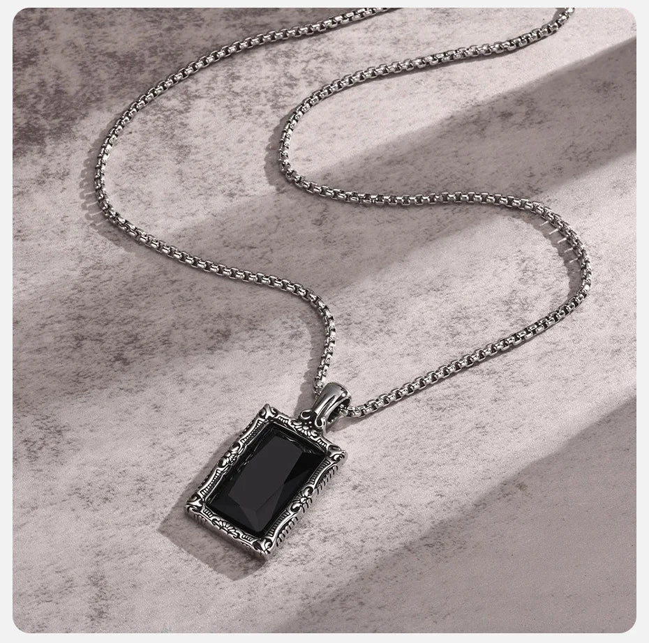 Vnox Black Square Stein Halsketten für Männer, Retro Silber Farbe Edelstahl geometrischen Anhänger Kragen mit Box Kette