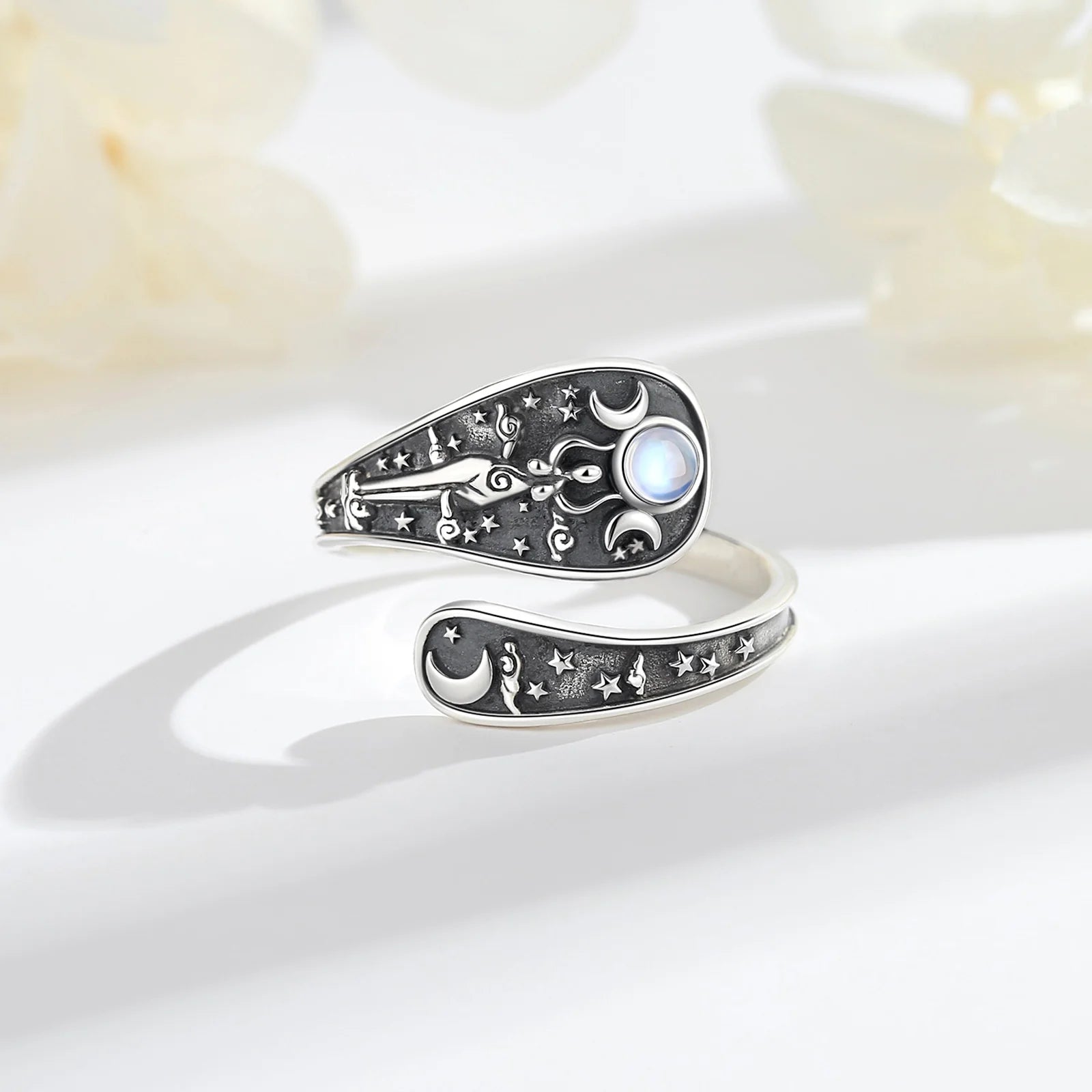 Eudora Verstellbarer Ring aus 925er-Sterlingsilber mit dreifacher Mondgöttin, Mondstein, Hekate, Amulett, Löffelring, Vintage-Schmuck, Geschenk für Frauen