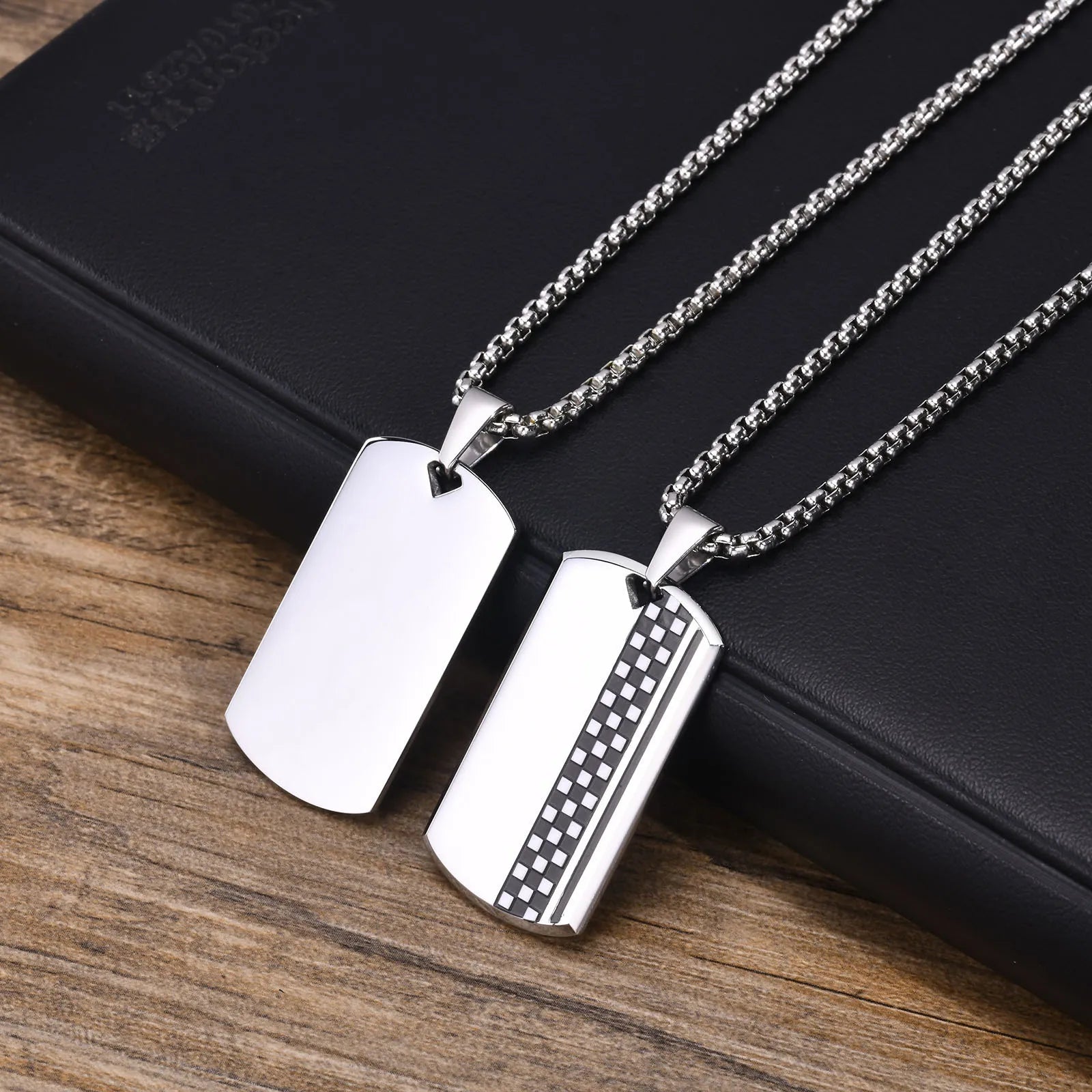 Vnox Herren-Halskette mit Erkennungsmarken-Anhänger aus Edelstahl, geometrische Hundemarken-Halsketten, Geschenk für Ihn, Schmuck
