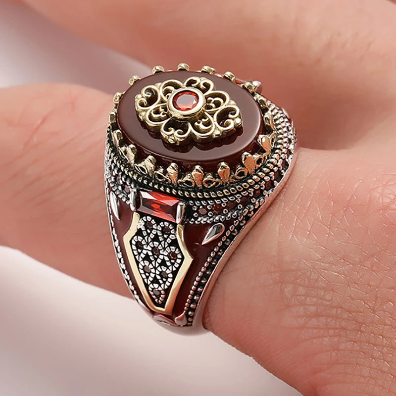 2025 Vintage Geschnitzte Muster Rot Zirkon Stein Ringe Für Männer Zubehör Jahrestag Party Geschenk Mode Schmuck Handgemachte Männer Ringe