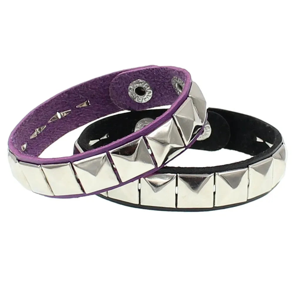 Neues PU-Leder mit Spikes besetztes Armband Armreif Punk Manschette Wrap Gothic Schmuck Armreif für Männer Frauen Gothic Schmuck Geschenke