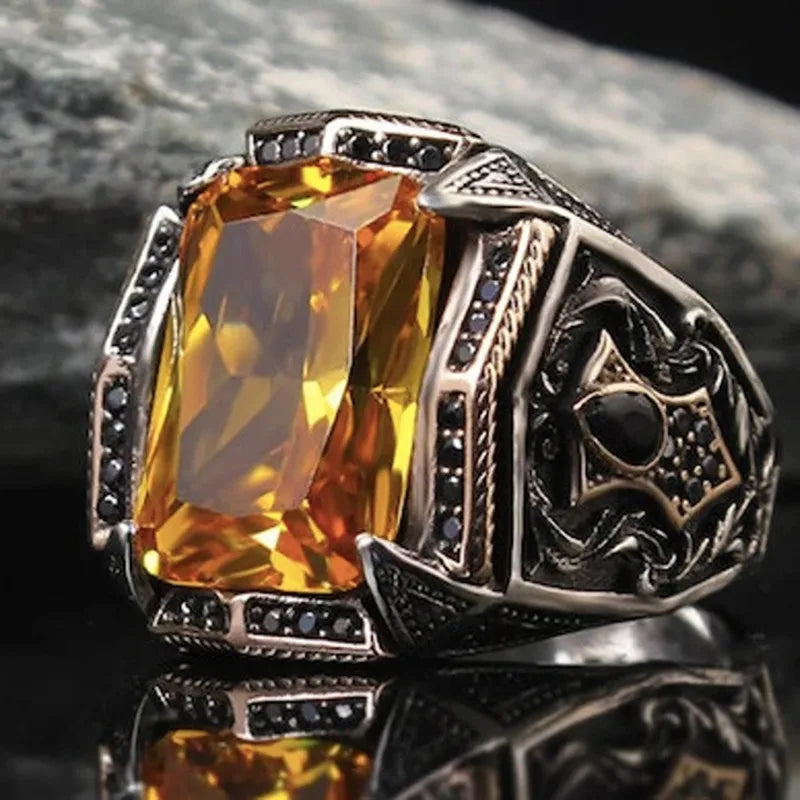 Vintage Handgemachte Türkische Signet Ring Für Männer Frauen Alte Silber Farbe Geschnitzte Ring Rot Gelb Zirkon Inlay Punk Motor Biker