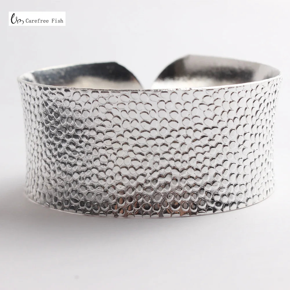32-Stil Vintage-Manschettenarmband, tibetisch versilbert, geschnitzte Blume, Tier-Öffnungsarmreif, verstellbar, indischer Schmuck, Damen-Geschenke
