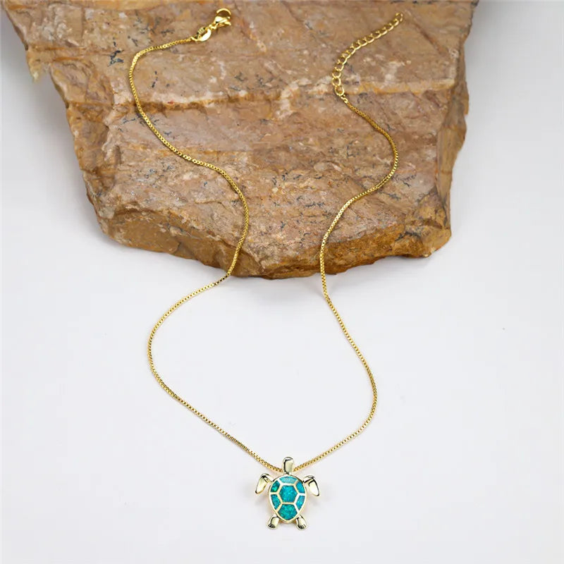 Grüne Feueropal Stein Halskette Niedliche Kleine Schildkröte Anhänger Halsketten Für Frauen Vintage Gold Farbe Kette Halskette Hochzeit Schmuck