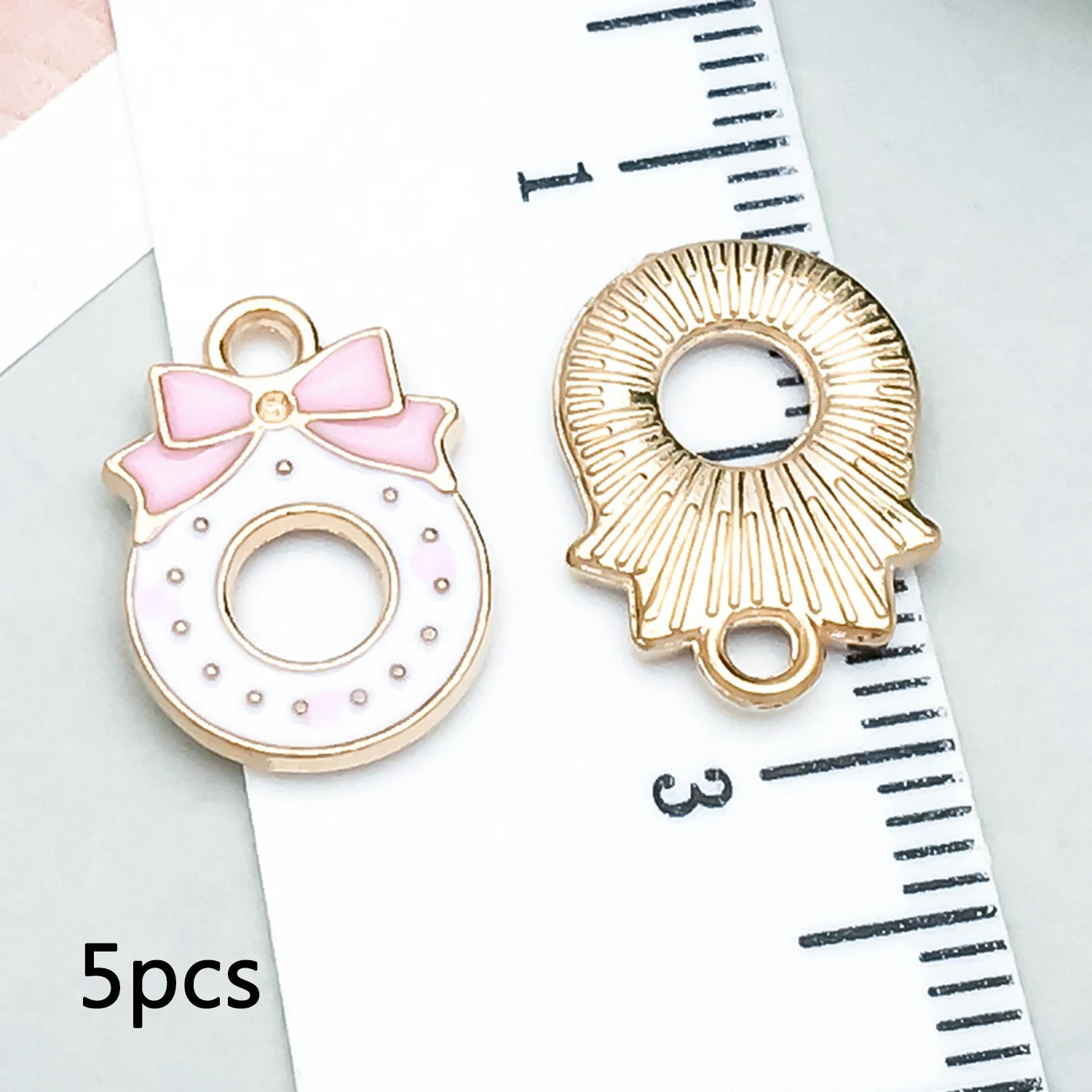 5/20 Stück Legierung Emaille Pulver weiß Weihnachten Anhänger Schmuck machen DIY Schlüsselanhänger Ohrringe Charms für Schmuck Armbänder Halskette
