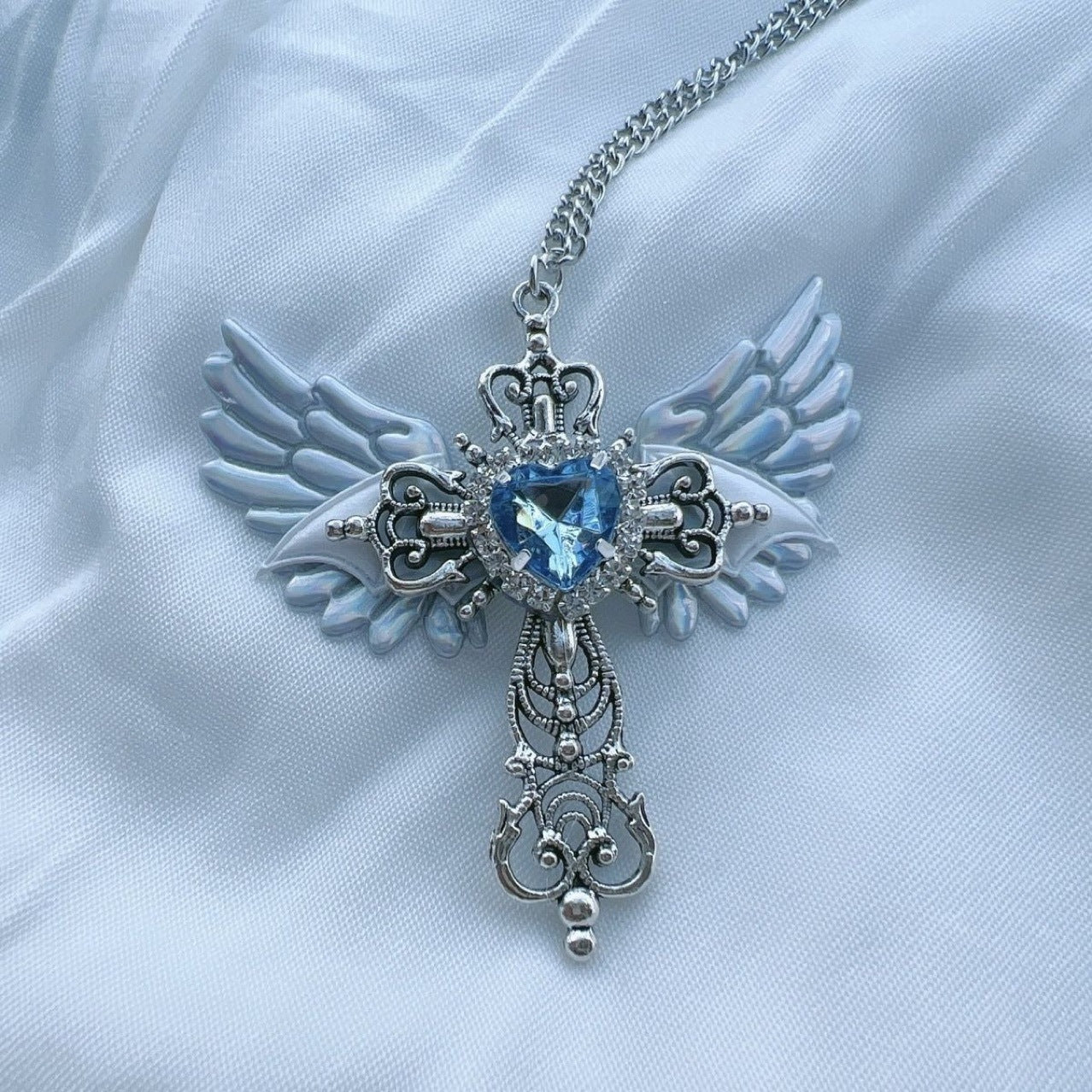 Goth Sexy Accessoire Flügel Kreuz Anhänger Halskette Y2K Schmuck Herz Kristall Halsband Punk Charm Halskette für Frauen Koreanische Mode