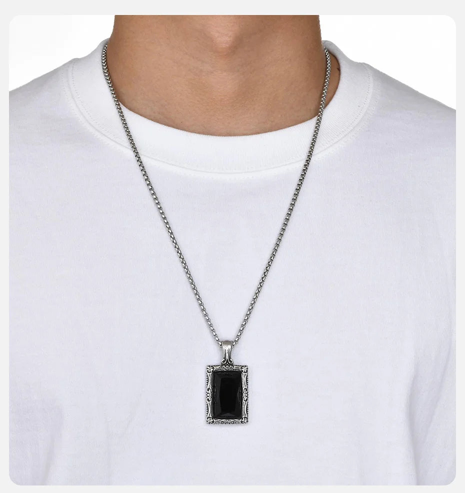 Vnox Black Square Stein Halsketten für Männer, Retro Silber Farbe Edelstahl geometrischen Anhänger Kragen mit Box Kette