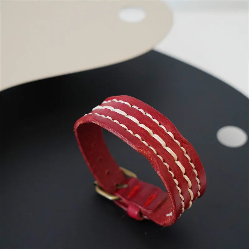 MKENDN Vintage pflanzlich gegerbtes Rindsleder-Manschettenarmband für Männer und Frauen, Punk-Armreif, geriebenes Distressed-Denim-farbiges Armband