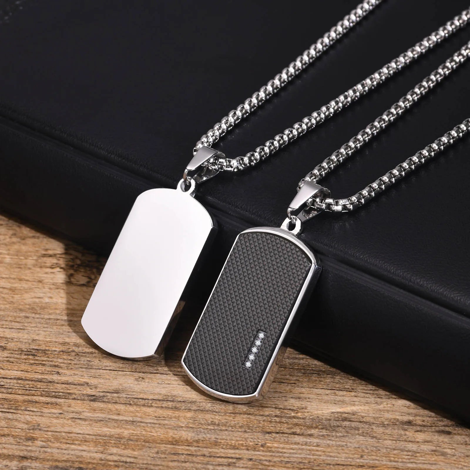 Vnox Herren-Halskette mit Erkennungsmarken-Anhänger aus Edelstahl, geometrische Hundemarken-Halsketten, Geschenk für Ihn, Schmuck