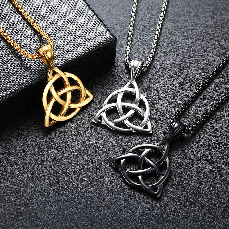 Vnox Wikinger-Halsketten mit keltischem Knoten für Herren, Edelstahl, Dreifachknoten-Anhänger, lässiger Herrenschmuck mit 61 cm Box-Kette