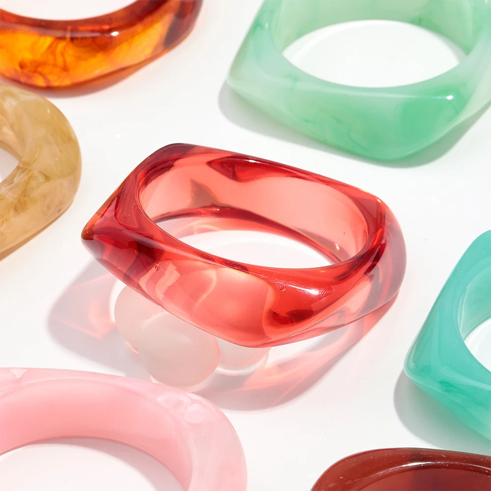 Vintage Acryl große bunte geometrische unregelmäßige Armreifen für Frauen trendige Harz breite Manschette Armreifen Armbänder 2025, Modeschmuck