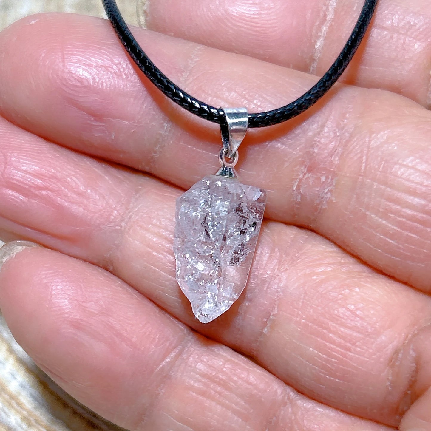 Natürlicher Kristall Herkimer Diamant Zubehör Hängestein Edelsteine Mineral Energie Reiki Heimdekorationen Geschenk Erzkristalle
