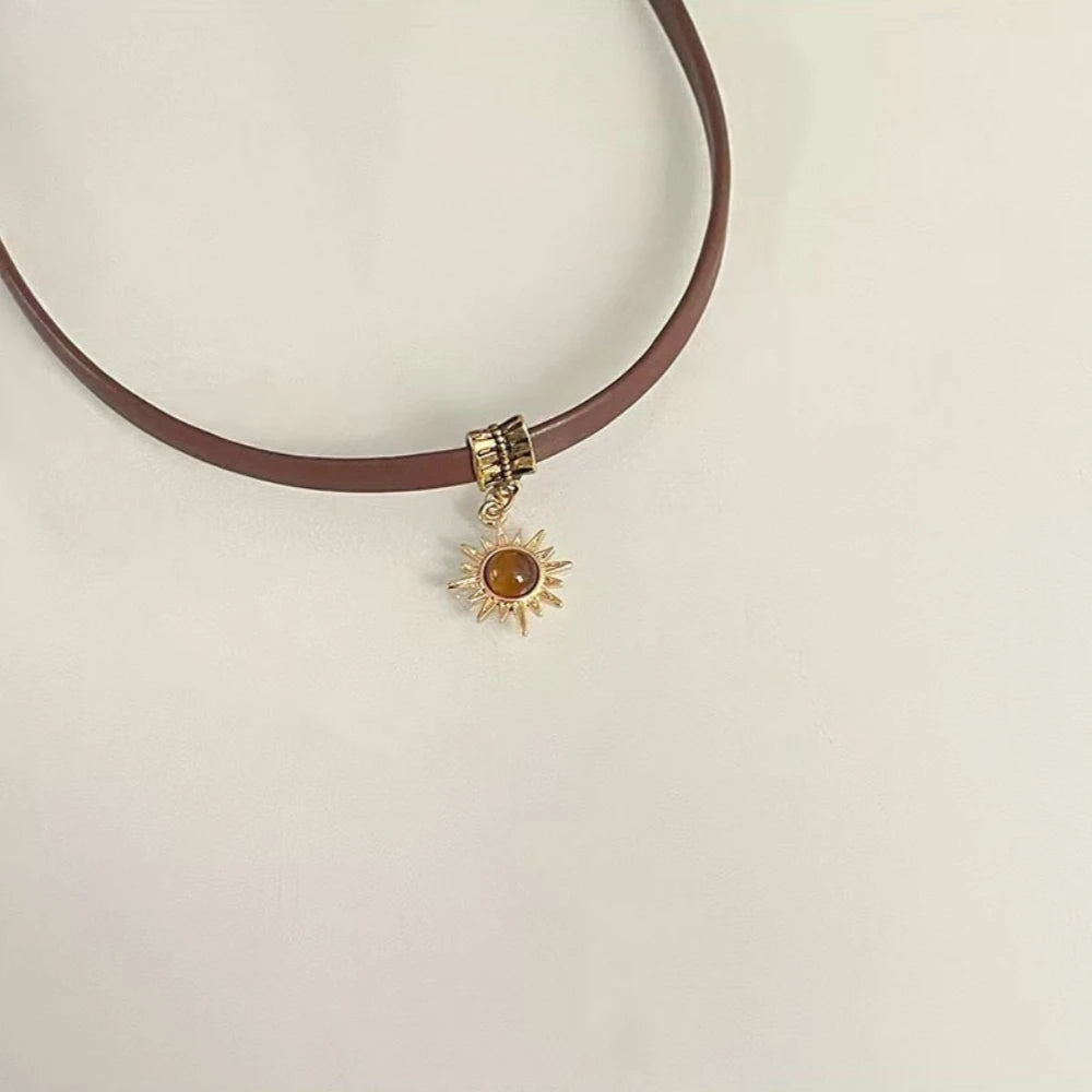 Vintage Stein Sonne Anhänger Halsketten Braun PU Leder Halsband Halskette Für Frauen Mädchen Trendy Herbst Winter Mode Schmuck Geschenke