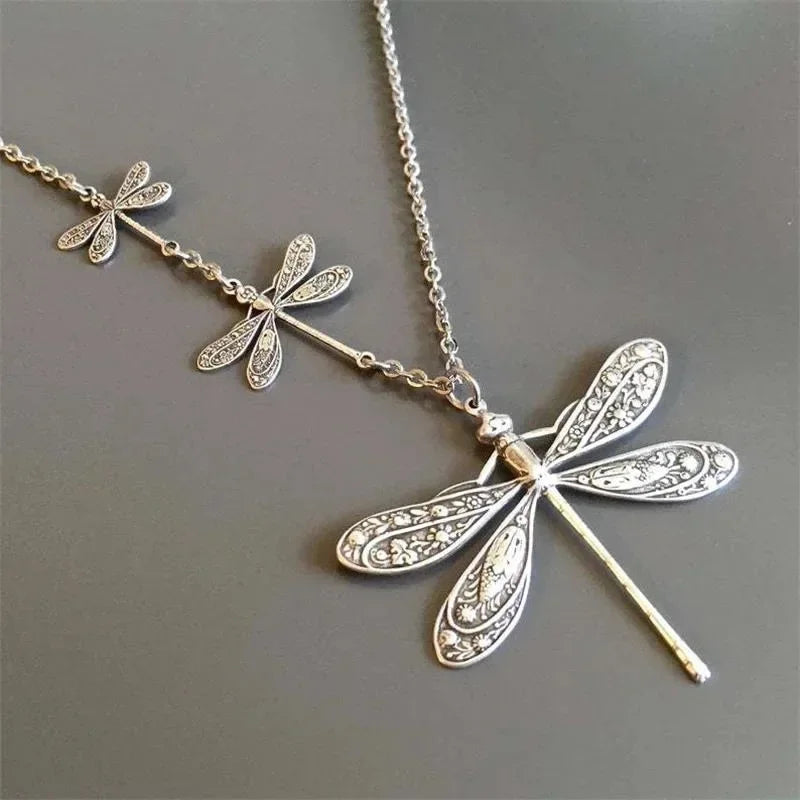 Nang Gonz Design Muster Libelle Anhänger Halskette Einfache Individualität Retro Stil Asymmetrische Design Halskette Damen Schmuck