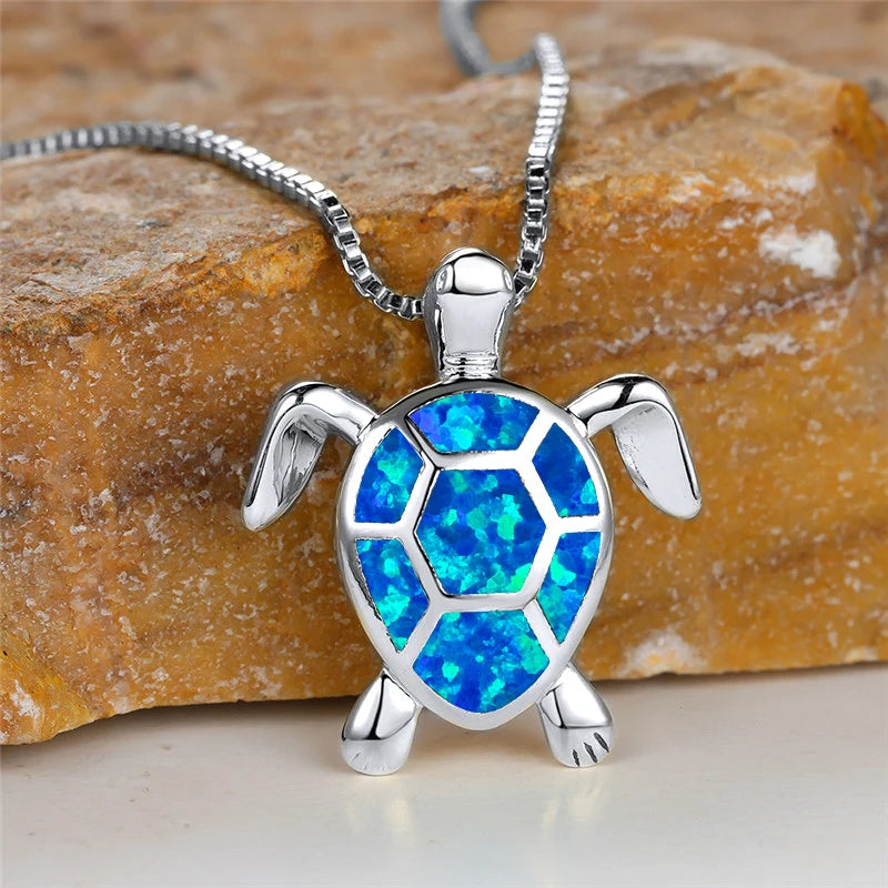 Grüne Feueropal Stein Halskette Niedliche Kleine Schildkröte Anhänger Halsketten Für Frauen Vintage Gold Farbe Kette Halskette Hochzeit Schmuck