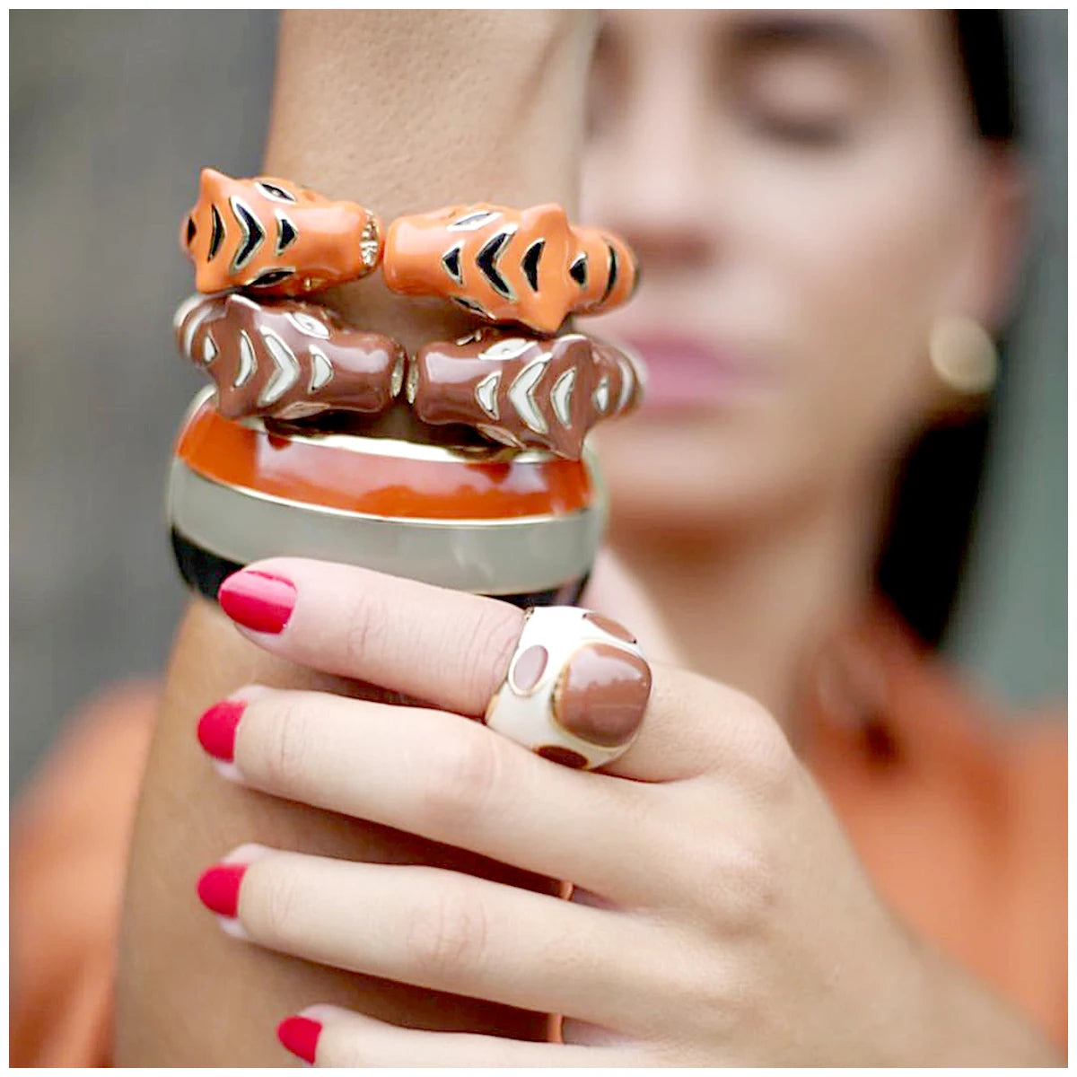 Kaymen neue Emaille bunte Tiger Armreif Manschette Armband für Frauen Mädchen Aussage mehrfarbige Mode Armreif Schmuck 15 Farben
