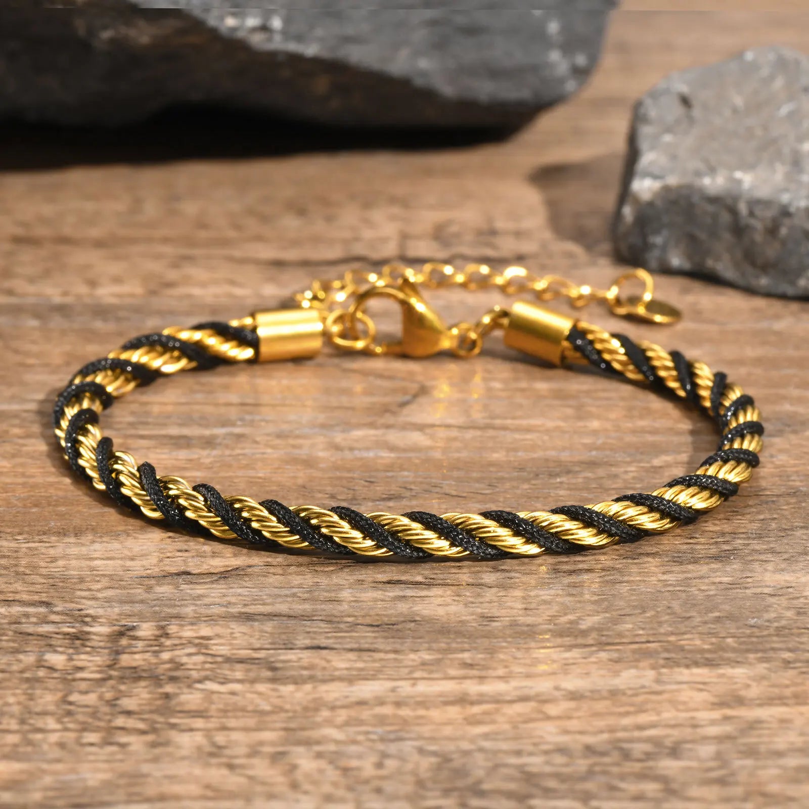 Zweifarbige Kettenarmbänder für Männer und Jungen, verstellbares Armband mit gedrehtem Seil aus Edelstahl, stilvolle Schmuckgeschenke