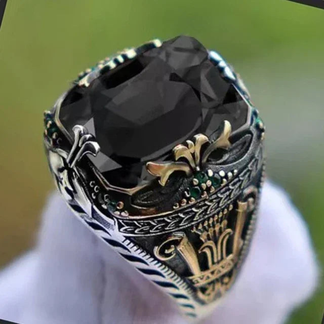 Europäischer und amerikanischer eingelegter Smaragd-Herrenring Türkei Retro dominanter Persönlichkeitsring, um den Bankett-Party-Schmuck teilzunehmen
