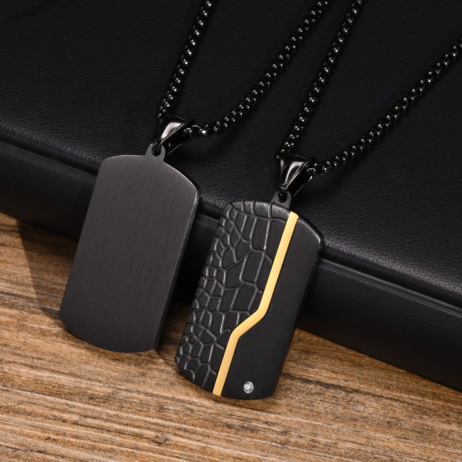 Vnox Herren-Halskette mit Erkennungsmarken-Anhänger aus Edelstahl, geometrische Hundemarken-Halsketten, Geschenk für Ihn, Schmuck