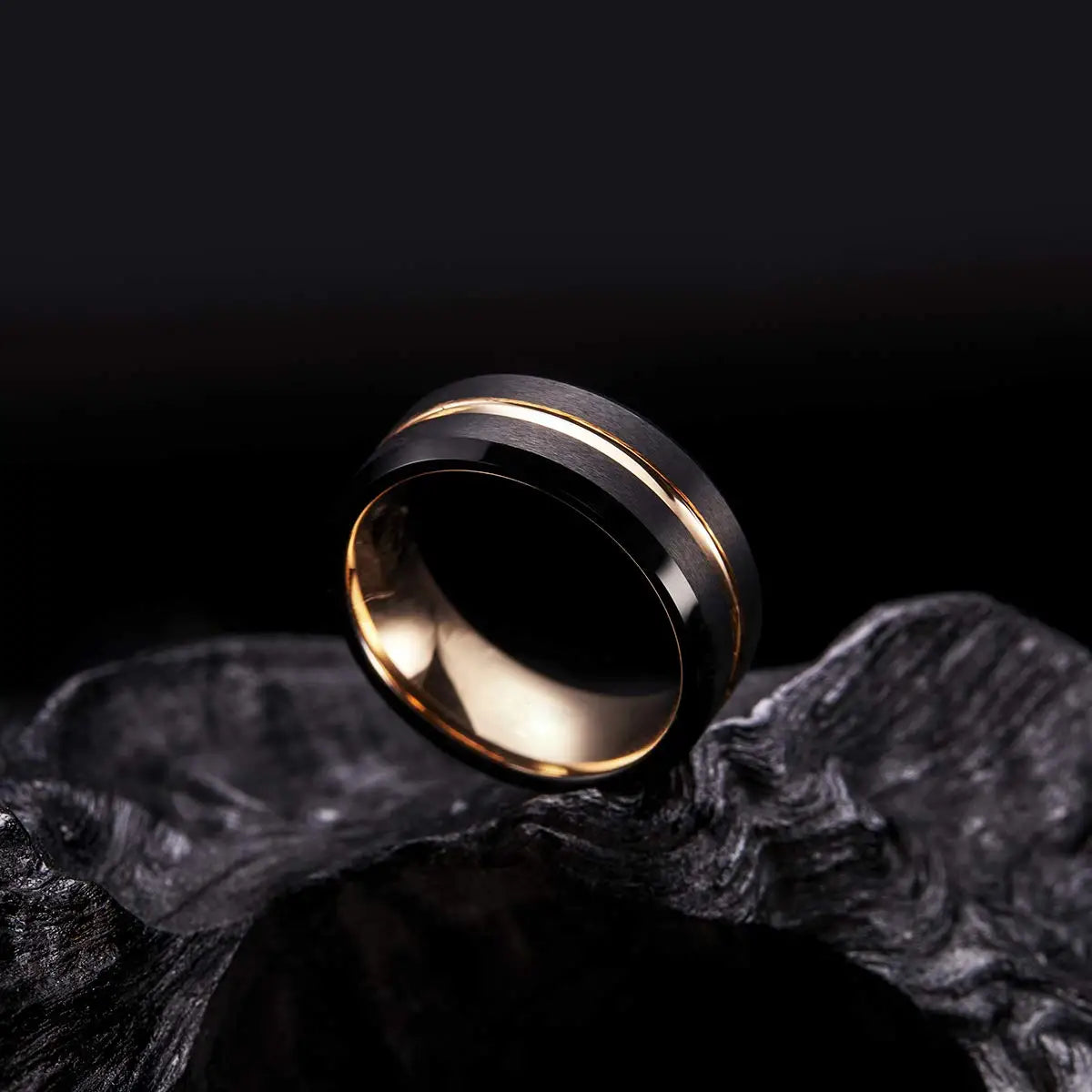 Moderne 8mm Schwarz Titan stahl Ringe für Männer Frauen Nut Facetten Edelstahl Männer Ring Hochzeit Band schmuck Großhandel