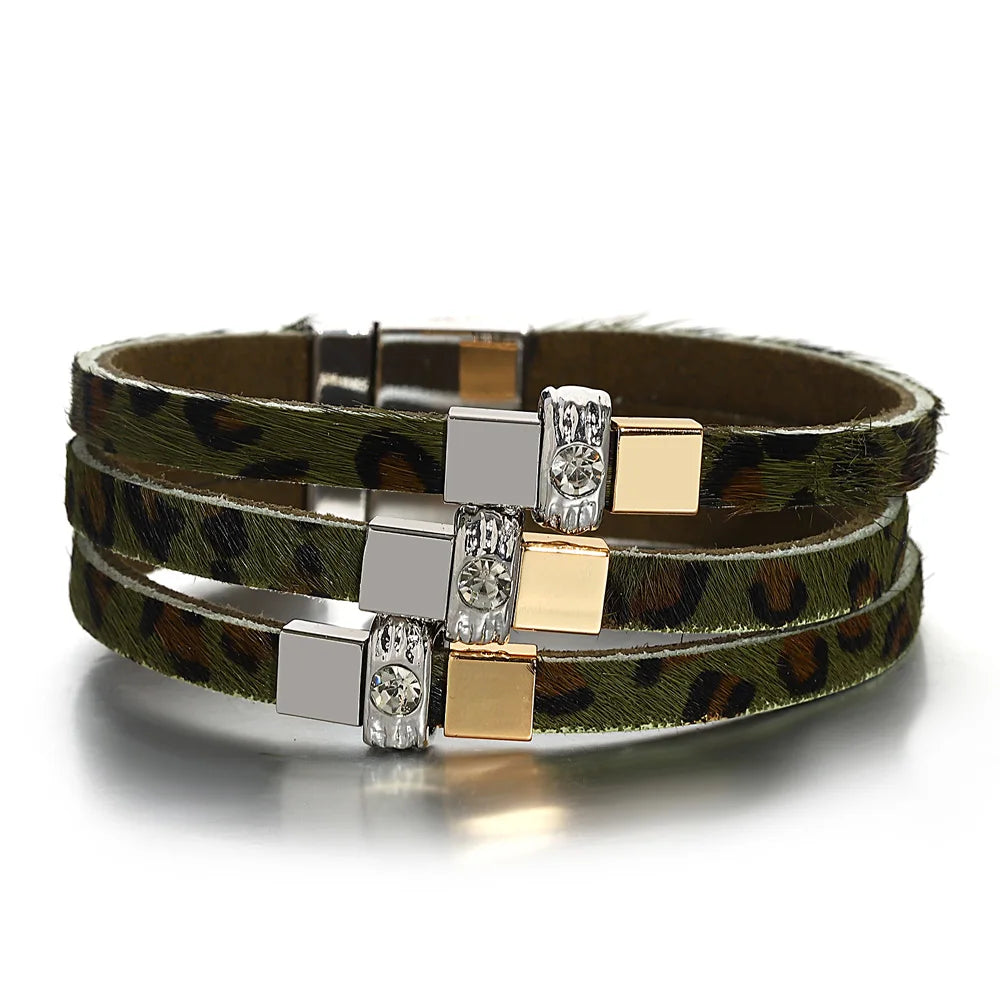 ALLYES Vintage grünes mehrschichtiges Wickelarmband aus Leder für Damen und Herren, Boho-Armbänder mit eingelegten Strasssteinen und Armreifen, Charm-Schmuck