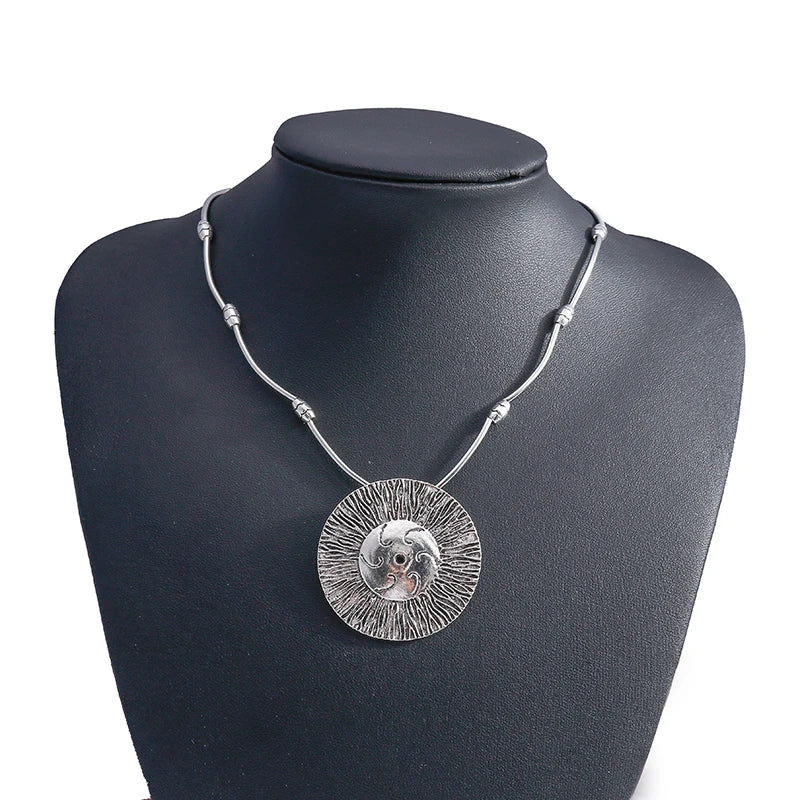 Ethnische Antike Silber Farbe Mond Choker Halsketten für Frauen Boho Türkis Halskette Mädchen Partei Schmuck Geschenke