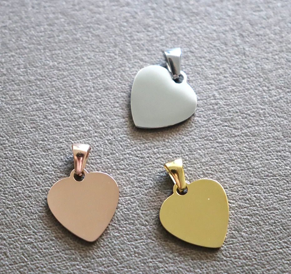 20 Stück Herz 304 Edelstahl Stempeln Blank Tag Anhänger Charms mit Snap on Bails für Halskette Schmuckherstellung Geschenk