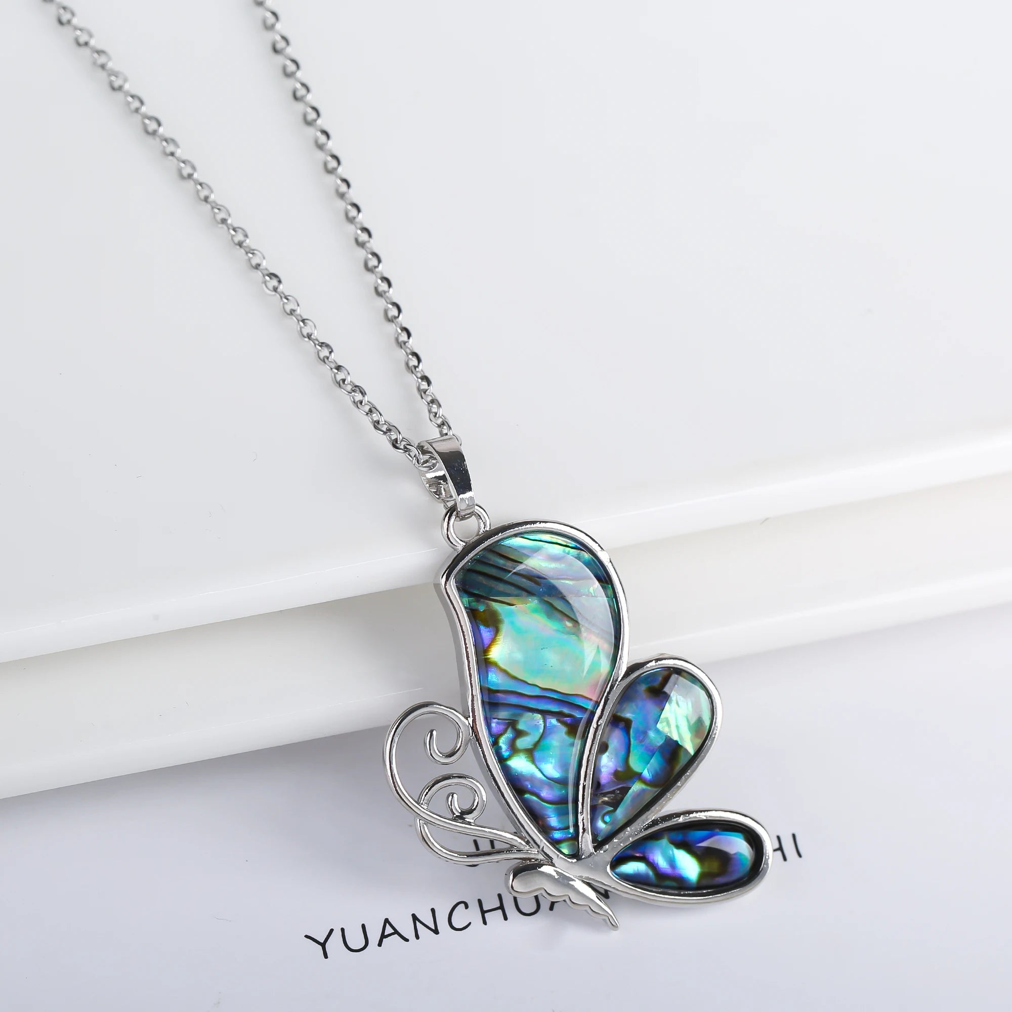 Neue kreative natürliche Muschel Design Insekt Schmetterling Libelle Anhänger Halskette personal isiert für Frau Party Vintage Schmuck Geschenk
