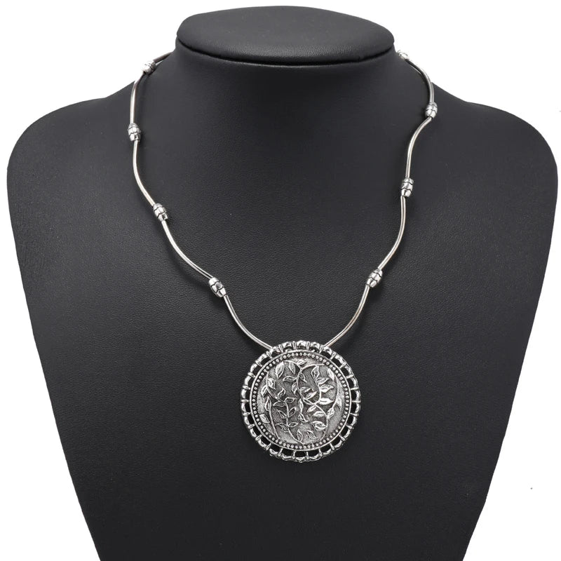 Ethnische Antike Silber Farbe Mond Choker Halsketten für Frauen Boho Türkis Halskette Mädchen Partei Schmuck Geschenke