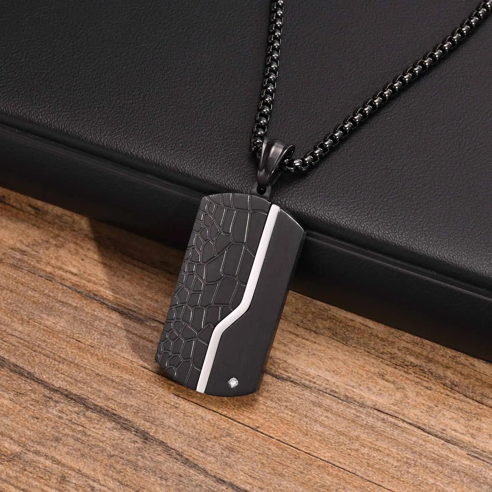 Vnox Herren-Halskette mit Erkennungsmarken-Anhänger aus Edelstahl, geometrische Hundemarken-Halsketten, Geschenk für Ihn, Schmuck