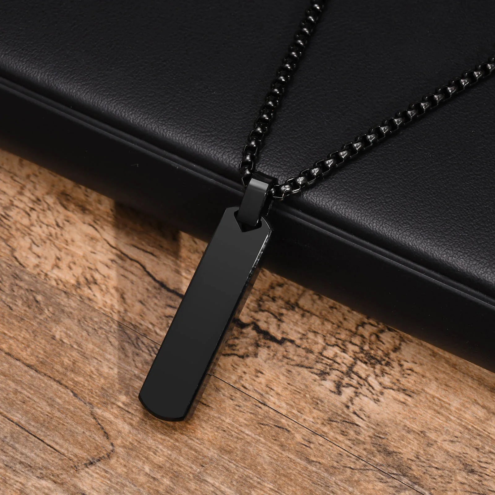 Wasserdichte 3D-Halsketten mit vertikaler Balken für Männer, minimalistischer geometrischer Anhänger aus Edelstahl mit Box-Kette, männlicher Kragenschmuck