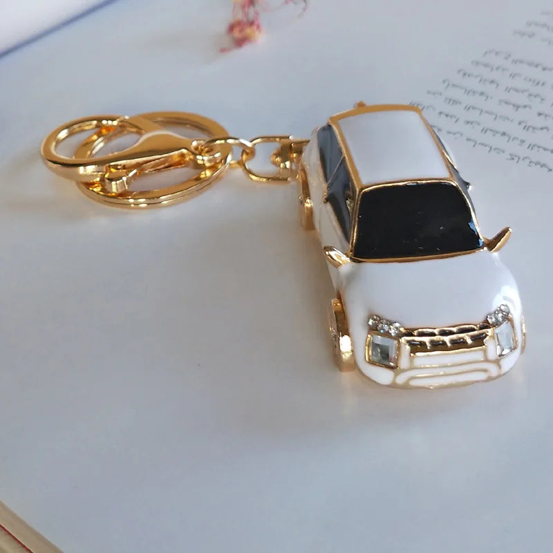 Heißer verkauf Kristall Auto Schlüssel Kette Neue metall Abwechslungsreiche Schlüssel Halter Mode Tasche Charme Zubehör Strass Schöne Schlüsselbund K1724