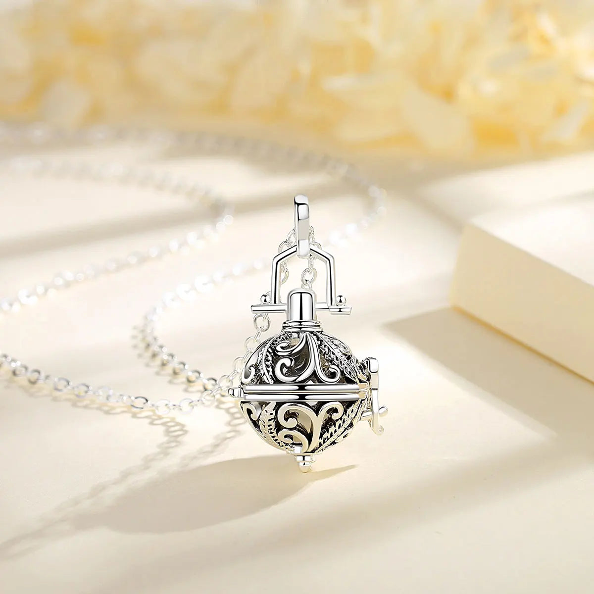 EUDORA Urne Feuerbestattung Anhänger 16mm Ratta Geöffnet Käfig Medaillon Asche Halter Andenken Kapsel Halskette Chime Ball DIY Edlen Schmuck H064