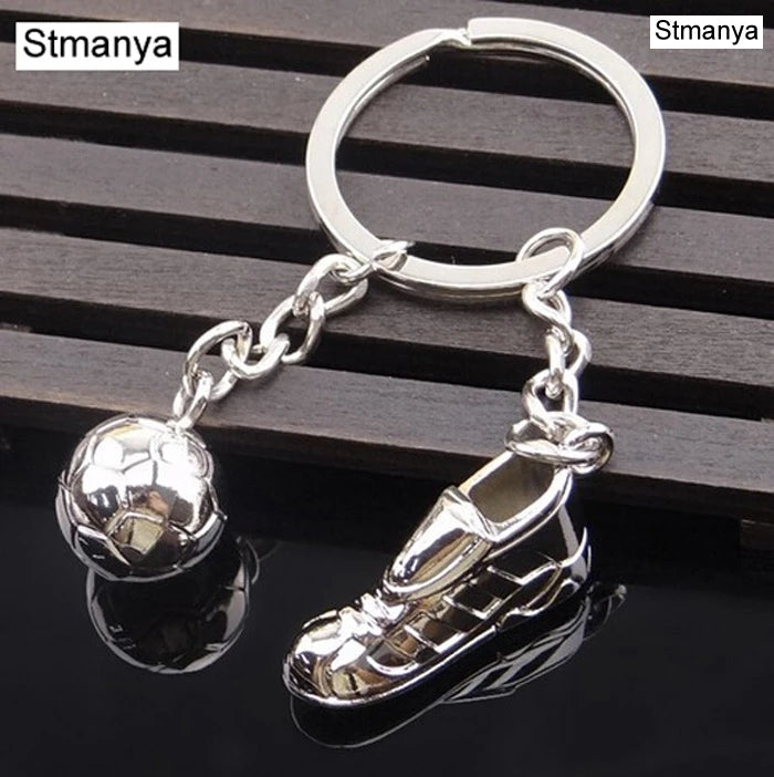 Mode Fußball Metall Schlüsselanhänger Männer Geschenk Schlüsselanhänger Fußballschuhe und Fußball Auto Schlüsselanhänger Geschenk Party Schlüsselanhänger Schmuck