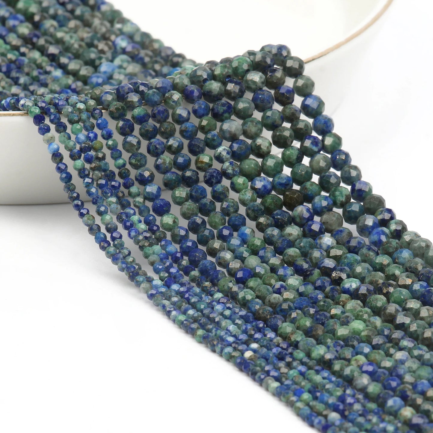 Natürlicher blauer Sandstond 2/3/4 mm facettierte lose Mineralperlen für Schmuckherstellung DIY Weihnachtsgeschenk Armbänder 15'' winziger Stein